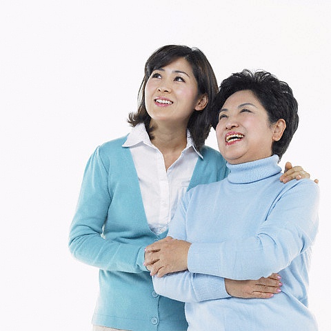 Thấy hàng xóm khen con dâu mình xinh, mẹ chồng bực tức về nhà làm điều bất ngờ - 2