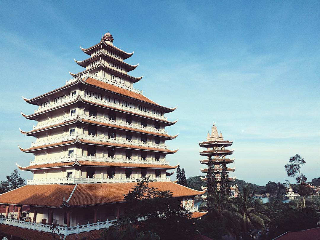 Khám phá núi Cấm và tượng Phật Di Lặc khổng lồ ở An Giang - 2