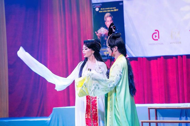 Chung Ỷ Liên đăng quang ngai vàng điện ảnh, sở hữu vương miện 1,2 tỷ đồng - 7