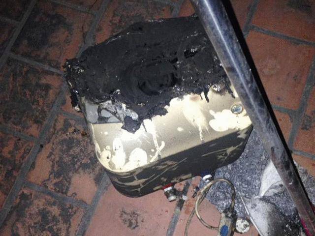 Vừa tắm vừa bật bình nóng lạnh là tắm chung với tử thần?