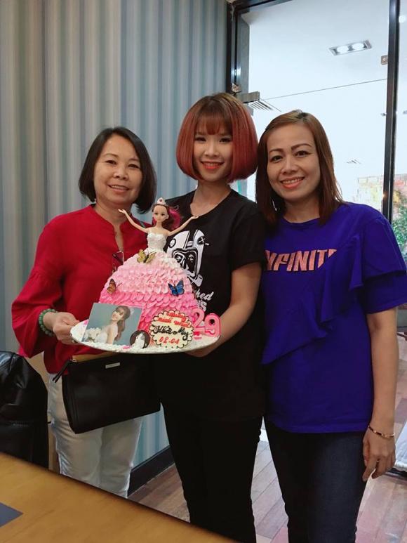 Khởi My đón sinh nhật tuổi 29 ấm áp bên mẹ chồng trẻ đẹp - 7