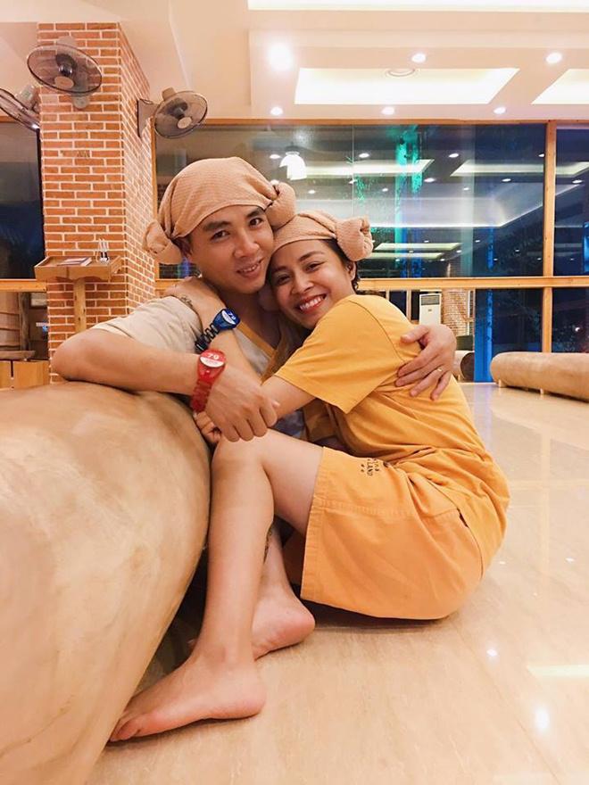 MC Hoàng Linh amp;#34;Chúng tôi là chiến sĩamp;#34; sắp sửa lên xe hoa lần 2 sau đổ vỡ hôn nhân? - 4