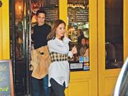 Làng sao - Chia tay tình trẻ, Thái Trác Nghiên "nâng cấp bạn trai" thành thiếu gia nhà tỷ phú Hong Kong