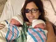 Bà bầu - Mang thai đôi 8 tháng, mẹ chấp nhận bỏ một bên mắt để con chào đời an toàn