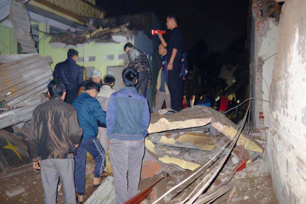 Nhân chứng vụ nổ khiến nhiều người thương vong: amp;#34;Vợ chồng tôi hoảng sợ ôm con chạy thục mạngamp;#34; - 1