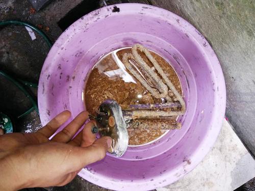 Vừa tắm vừa bật bình nóng lạnh là amp;#34;tắm chung với tử thầnamp;#34;? - 8