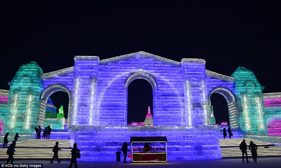 Chiêm ngưỡng thành phố băng tuyết tuyệt đẹp trong lòng Trung Quốc - 6