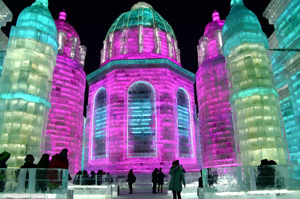 Chiêm ngưỡng thành phố băng tuyết tuyệt đẹp trong lòng Trung Quốc - 4