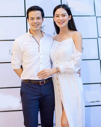 Hình ảnh đại gia mía đường - chồng Sang Lê cho con bú khiến người hâm mộ thích thú - 3