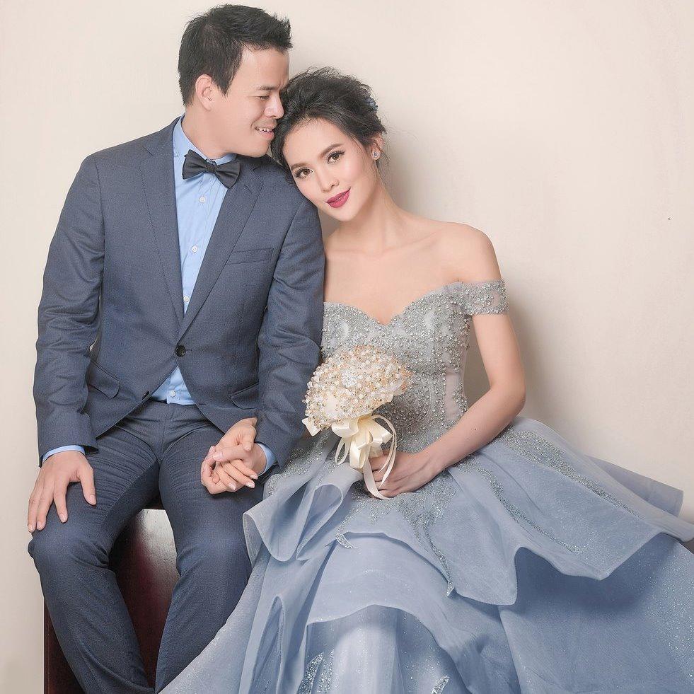 Hình ảnh đại gia mía đường - chồng Sang Lê cho con bú khiến người hâm mộ thích thú - 4