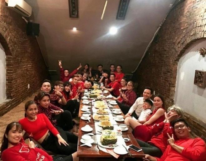 Hồ Ngọc Hà lặng lẽ ngắm Kim Lý vui đùa thân thiết bên con trai Subeo - 11