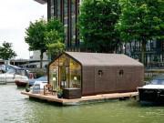 Nhà đẹp - Mãn nhãn với “nhà di động” siêu bền lợp bằng…bìa các tông được xây dựng chỉ trong một ngày