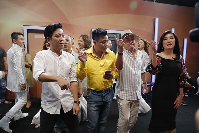 Quay clip nhái chưa đủ, Trấn Thành lại amp;#34;méo miệngamp;#34; mang cả giọng Phi Thanh Vân lên Ơn giời - 12