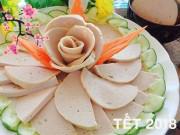 Bếp Eva - Mách chị em cách chọn giò chả ngon và chuẩn đón Tết