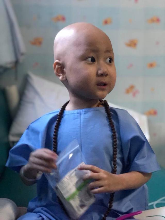 Nỗi lòng của người mẹ Hà Nội bấu víu trên đất Thái để chữa ung thư cho con - 12