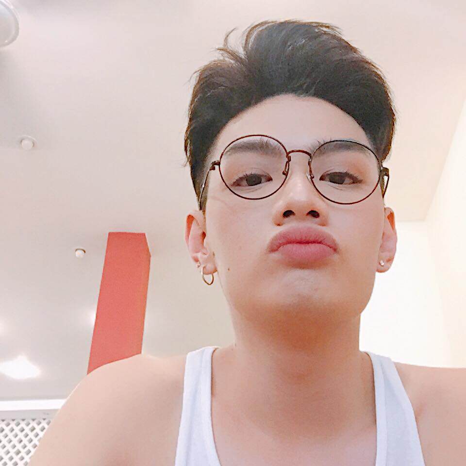 Trang điểm thôi chưa đủ, Đào Bá Lộc còn khiến chị em ghen tỵ vì gia tài toàn là son - 4