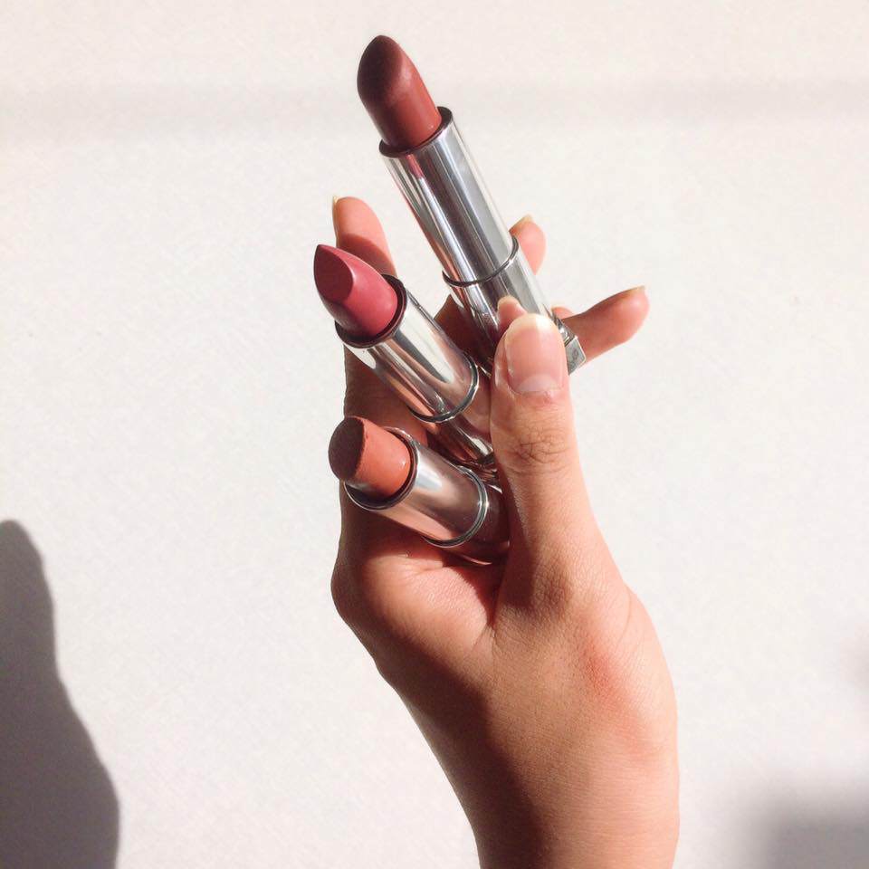 Trang điểm thôi chưa đủ, Đào Bá Lộc còn khiến chị em ghen tỵ vì gia tài toàn là son - 8