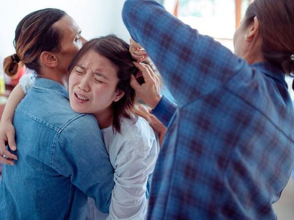 Clip mẹ bầu quằn quại trong phòng chờ sinh gây bão mạng, chị em bỉm sữa amp;#34;nhìn đã thấy đauamp;#34; - 3