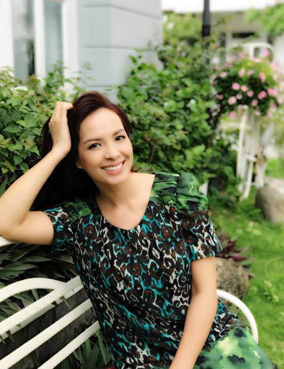 Sau khi cắt tử cung, Thúy Hạnh vừa ra viện đã đi sự kiện - 2