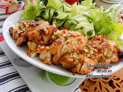 Bữa cơm chiều cuối tuần siêu hấp dẫn với thịt gà, canh cá - 1