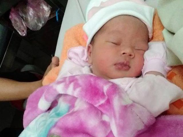 Mẹ 9x run sợ khi sinh mổ, nghe tiếng con khóc mà chỉ thấy... tàu lửa đâm vào người