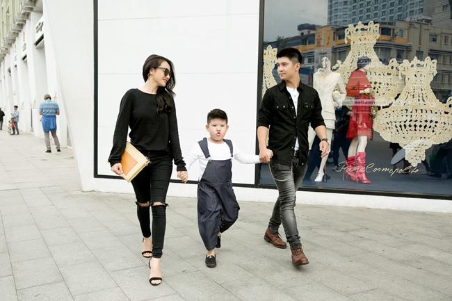 Giữa lùm xùm chia tay Trường Giang, Nhã Phương ôm hôn, hạnh phúc bên người đàn ông khác - 9