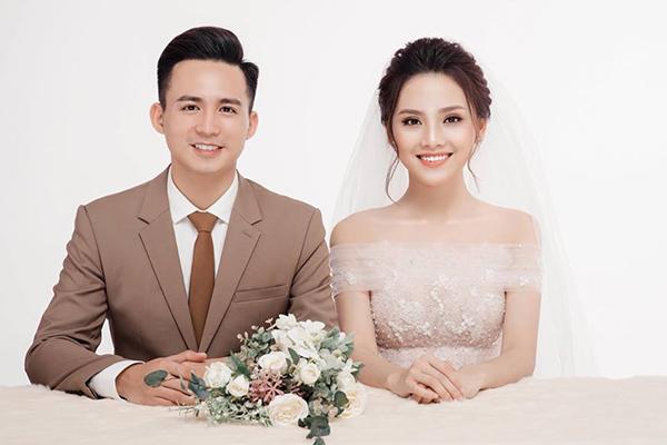 amp;#34;Hoa hậu khả áiamp;#34; yêu amp;#34;Hotboy cảnh sátamp;#34;, ảnh cưới phông trắng vẫn đẹp hết phần thiên hạ - 2