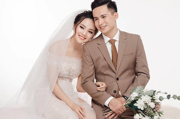 amp;#34;Hoa hậu khả áiamp;#34; yêu amp;#34;Hotboy cảnh sátamp;#34;, ảnh cưới phông trắng vẫn đẹp hết phần thiên hạ - 4