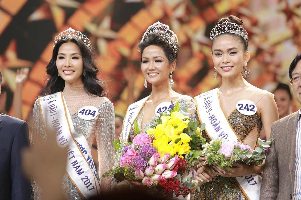 Tân Hoa hậu Hoàn vũ Việt Nam: amp;#34;Vương miện là ngọn hải đăng soi sáng đường tôi điamp;#34; - 2