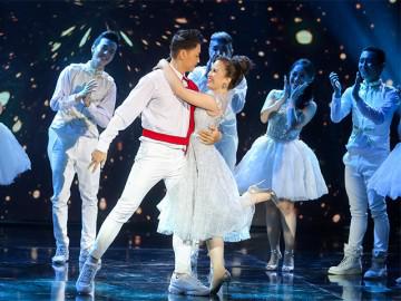 Sao Đại Chiến: Dương Hoàng Yến hóa nàng "Lọ Lem" nhận cơn mưa lời khen