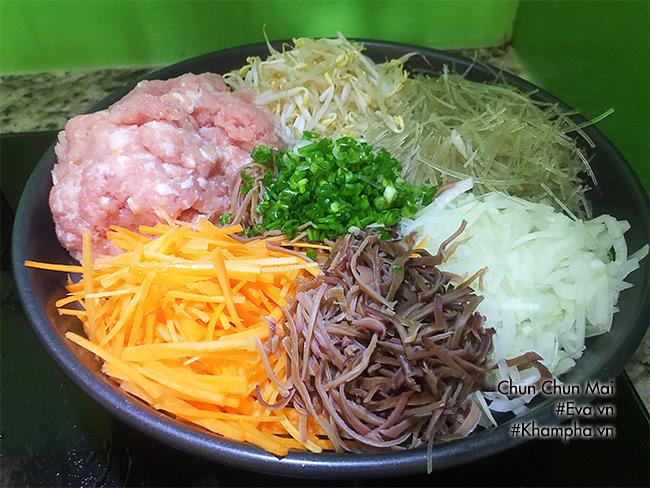 Nem rán vàng ươm, giòn rụm ấm lòng ngày Tết - 5