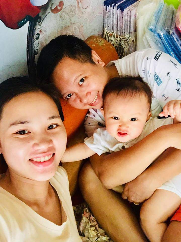 Choáng với bố chồng giúp con dâu phơi quần áo, rửa bát, may váy cho cháu - 7