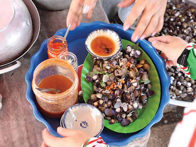 Lạc vào thiên đường quà vặt chợ Châu Đốc - An Giang - 9