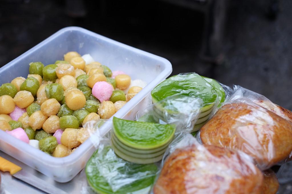 Lạc vào thiên đường quà vặt chợ Châu Đốc - An Giang - 5