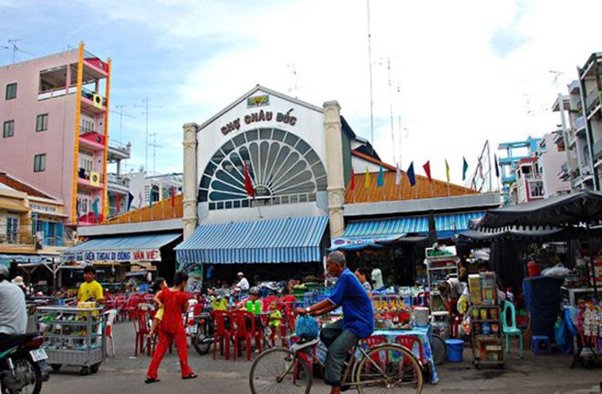 Lạc vào thiên đường quà vặt chợ Châu Đốc - An Giang - 1