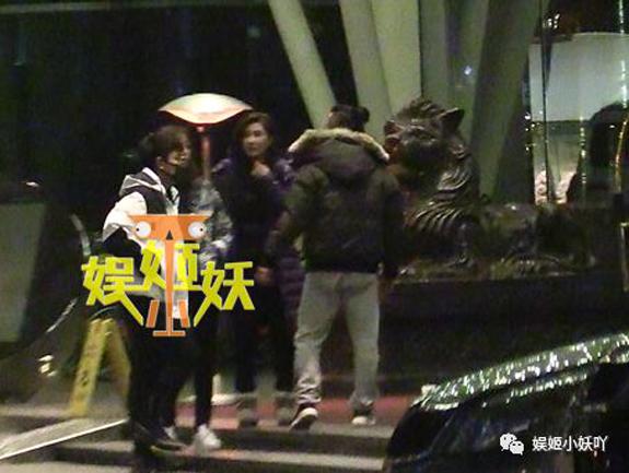 Ngôi sao 24/7: Lý Tiểu Lộ amp;#34;cắm sừngamp;#34; chồng nhưng Giả Nãi Lượng lại là người khóc - 1