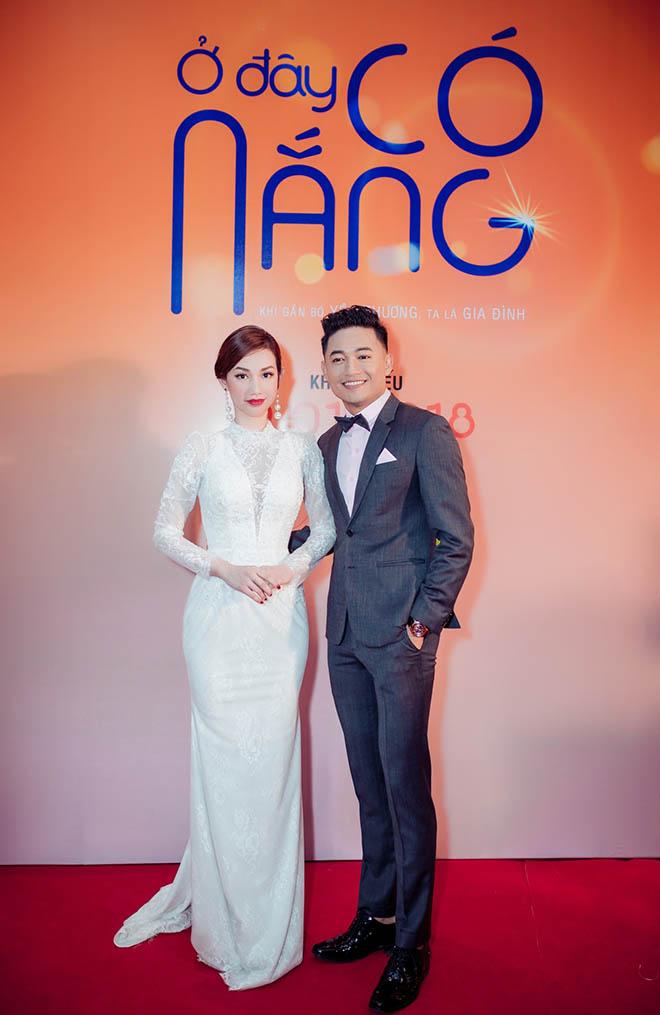 Quỳnh Chi rạng rỡ, tình tứ cùng “người yêu” Quý Bình tại họp báo phim - 2