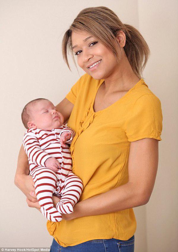 Kỳ lạ bà mẹ mang thai lần đầu nghén giấy vệ sinh, lần thứ hai lại thèm ăn... phấn - 7