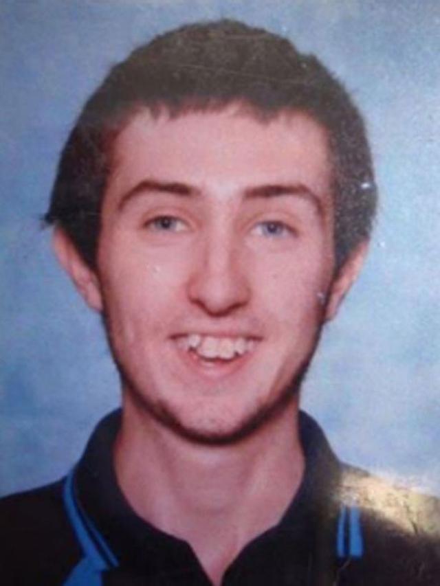 Hình ảnh rùng rợn bên trong căn nhà của nữ tác giả giết người để tìm “khoái cảm sáng tác” - 1