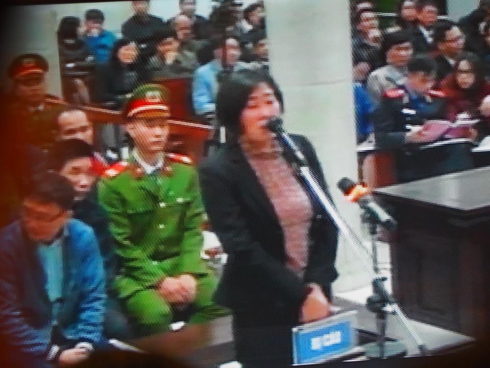 Nữ bị cáo duy nhất giúp chồng tham ô trong vụ án Đinh La Thăng là ai? - 1