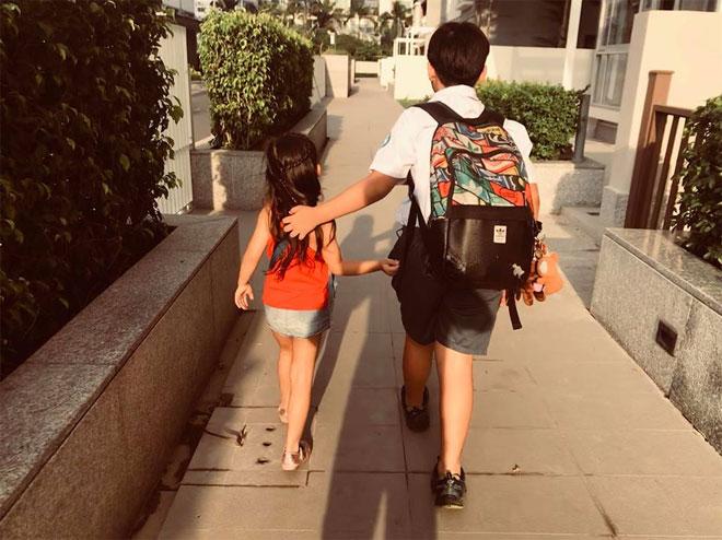 Sao Việt 24h: Nhìn ảnh này ai nghĩ vợ Tuấn Hưng đã hai con? - 3
