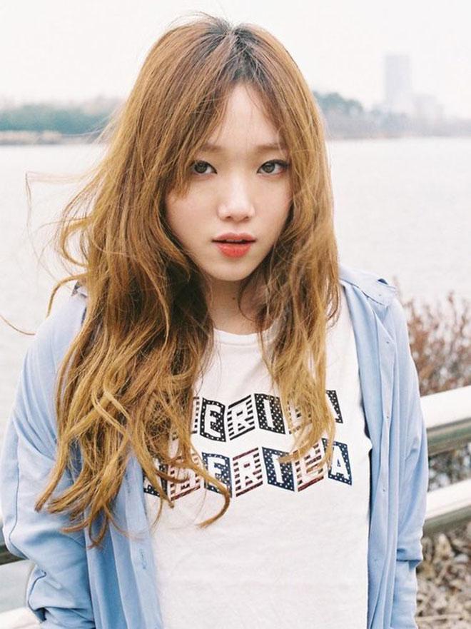 Xu hướng tóc 2018: rêu, khói, bạch kim hết thời, màu nâu đa sắc, đa phong cách lên ngôi - 13