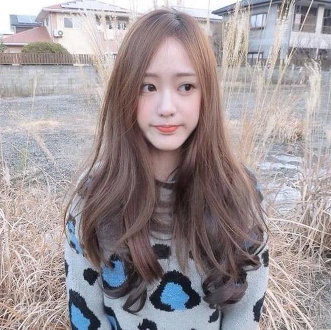 Xu hướng tóc 2018: rêu, khói, bạch kim hết thời, màu nâu đa sắc, đa phong cách lên ngôi - 17