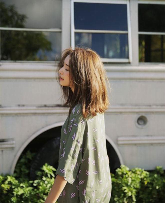 Xu hướng tóc 2018: rêu, khói, bạch kim hết thời, màu nâu đa sắc, đa phong cách lên ngôi - 8