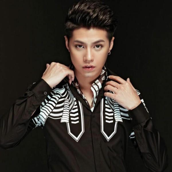 Clip: Noo Phước Thịnh gặp sự cố amp;#34;ngượng đỏ mặtamp;#34; trong lúc livestream - 4