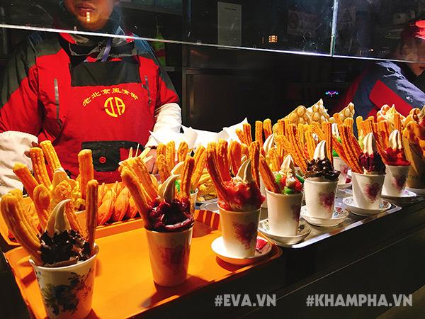 “Lạc lối” trong thiên đường món ăn ở chợ đêm Bắc Kinh - 12