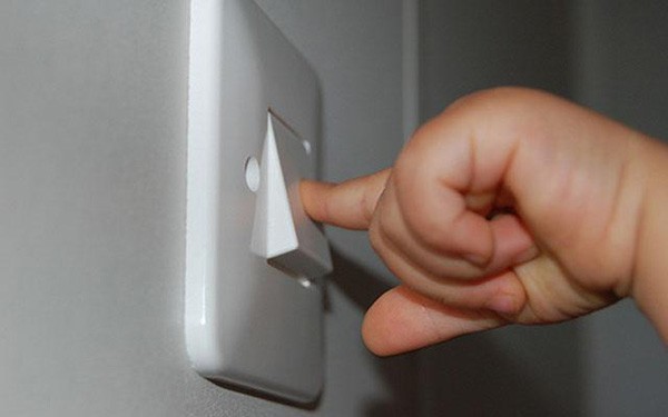 Mách mẹ những việc nên làm để bảo vệ an toàn cho cả nhà - 1