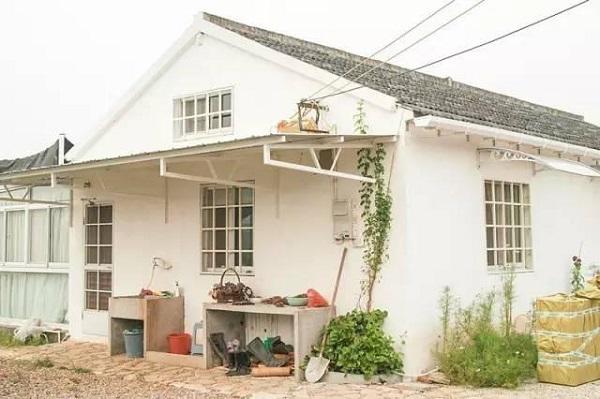 10 thang tu lam moi viec, co gai 19 tuoi bien nha hoang thanh nha vuon dep khong tin noi - 3