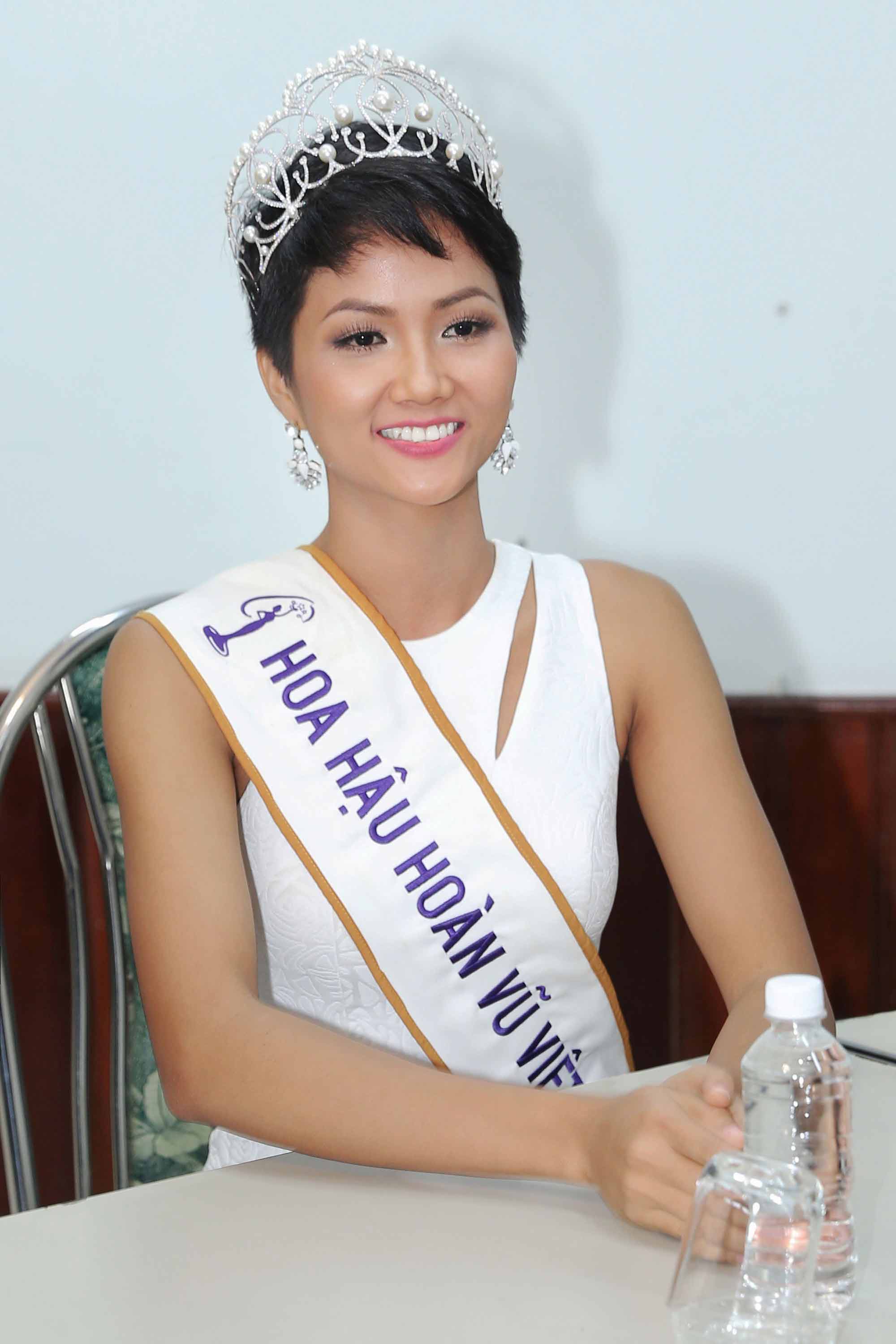 Tân Hoa hậu Hoàn vũ Việt Nam Hamp;#39;Hen Niê kể lại quãng thời gian từng bị quấy rối - 1