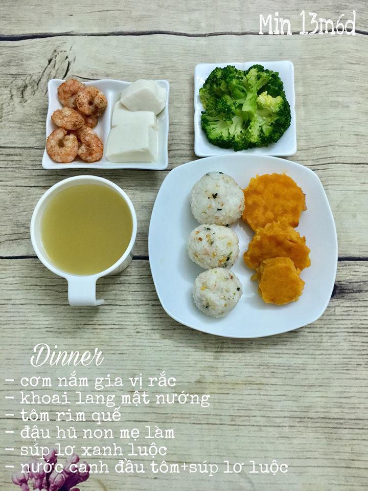 Những bữa ăn dặm người lớn nhìn cũng thèm của mẹ Hòa Bình làm cho con trai - 12